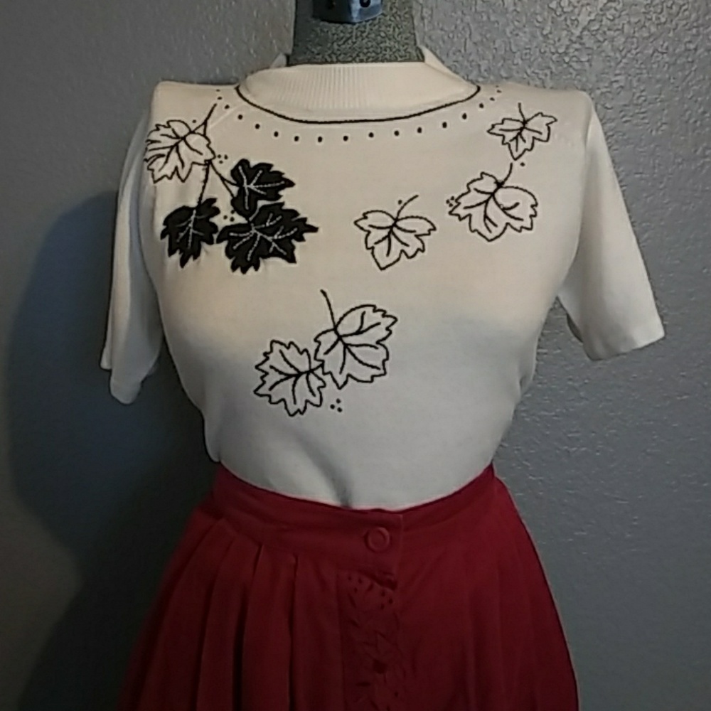 🚫SOLD🚫Vintage Fall Sweater