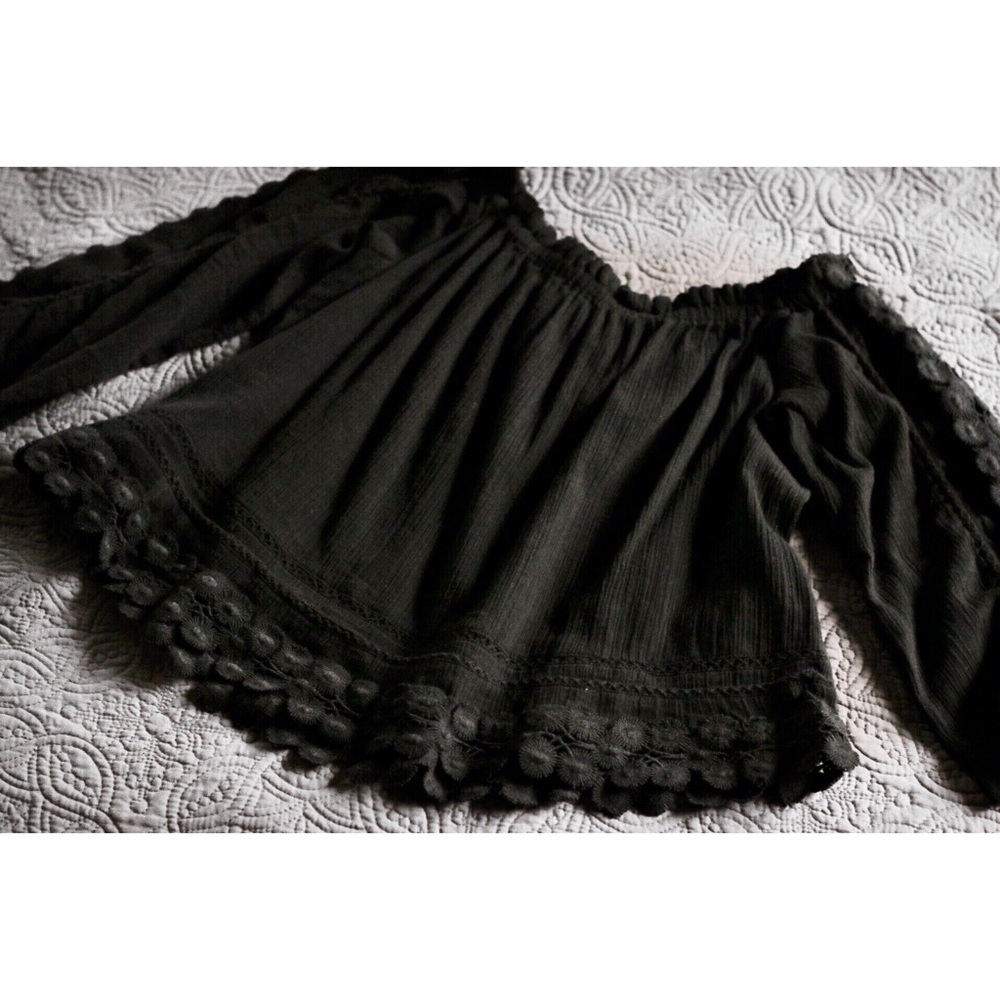 Topshop Black Off-the-Shoulder Top