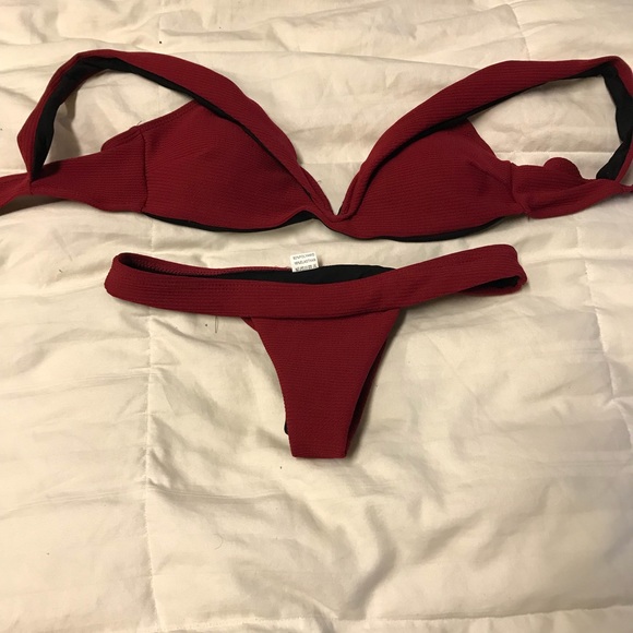 Burgundy off the shoulder bikini - Picture 2 of 2