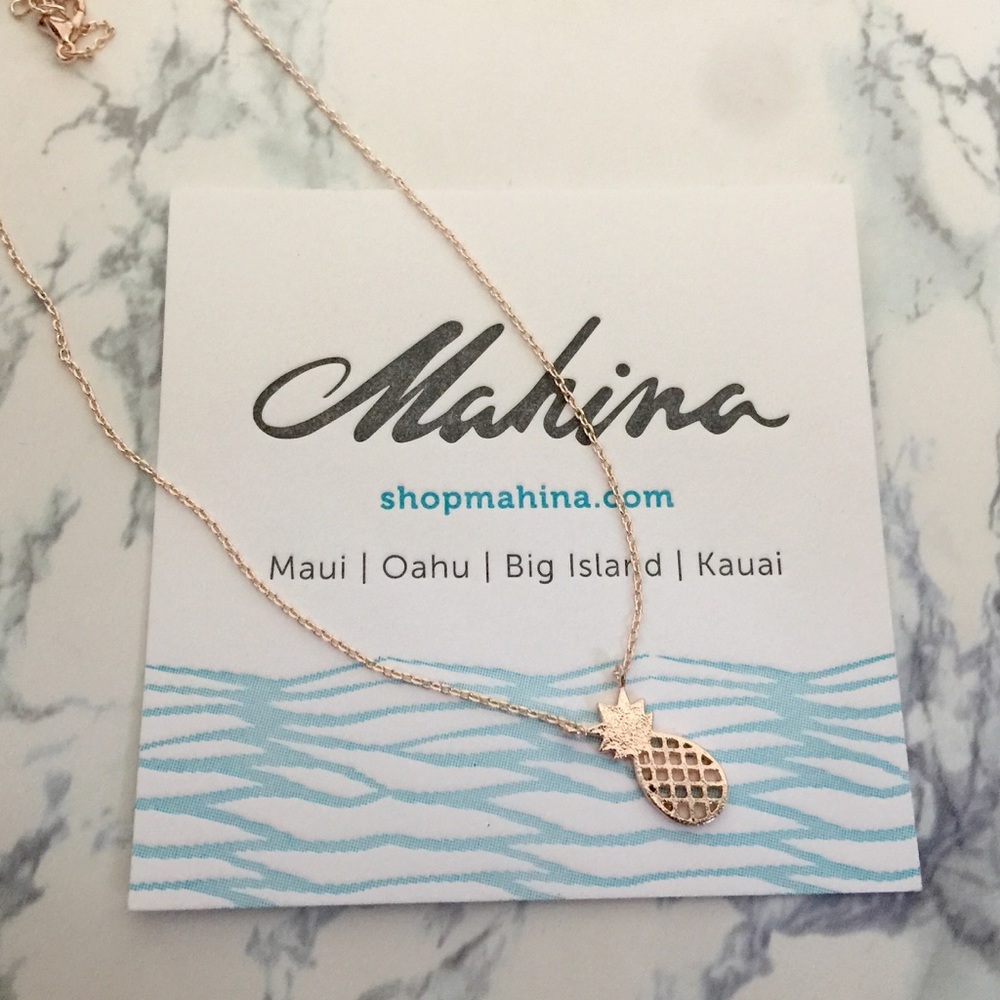 🍍!!Rose gold pineapple necklace 🍍