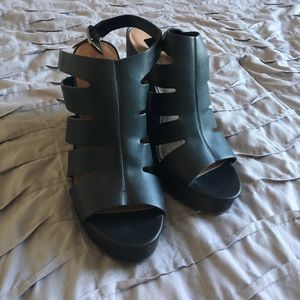 Lucky Brand Platforms