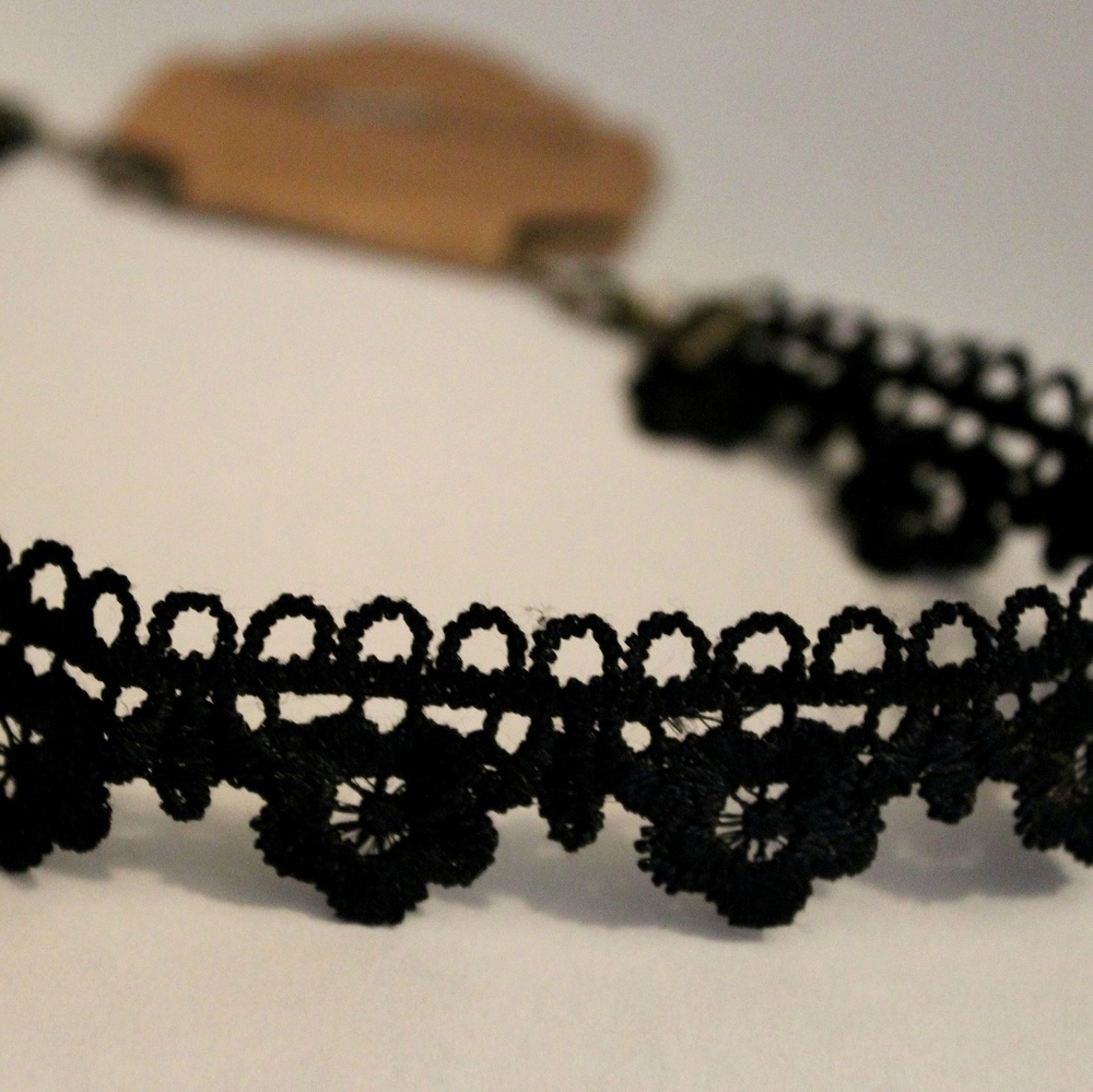 Black Lace Choker