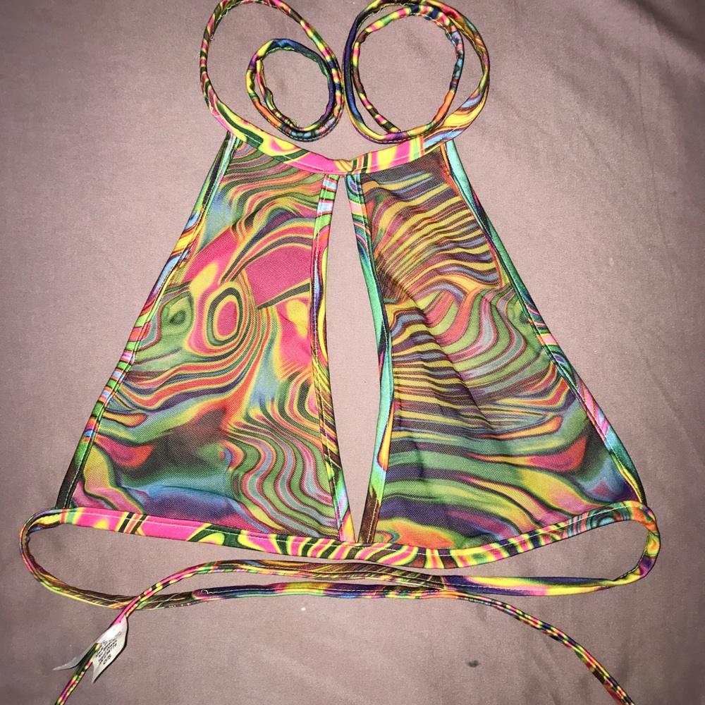 Iheartraves acid print key hole halter
