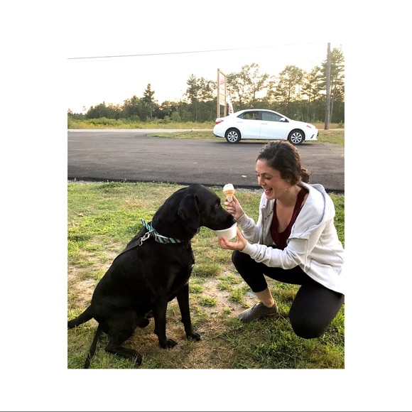 meet your posher, Emily 👑 - Picture 5 of 5