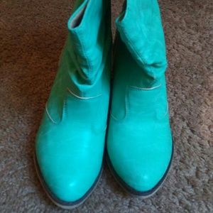Turquoise low cowboys