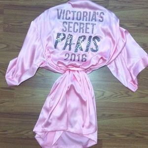 2016 Victoria's Secret Fashion Show Robe