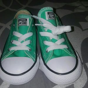 Kids converse
