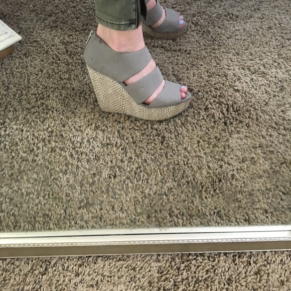 Shoes - Picture 2 of 2