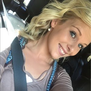 Meet your Posher, Sierra