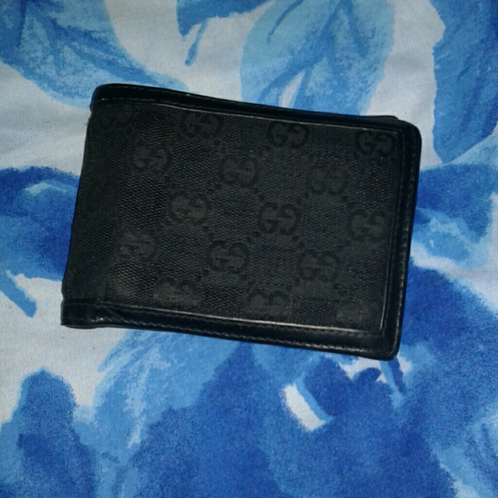 Gucci wallet