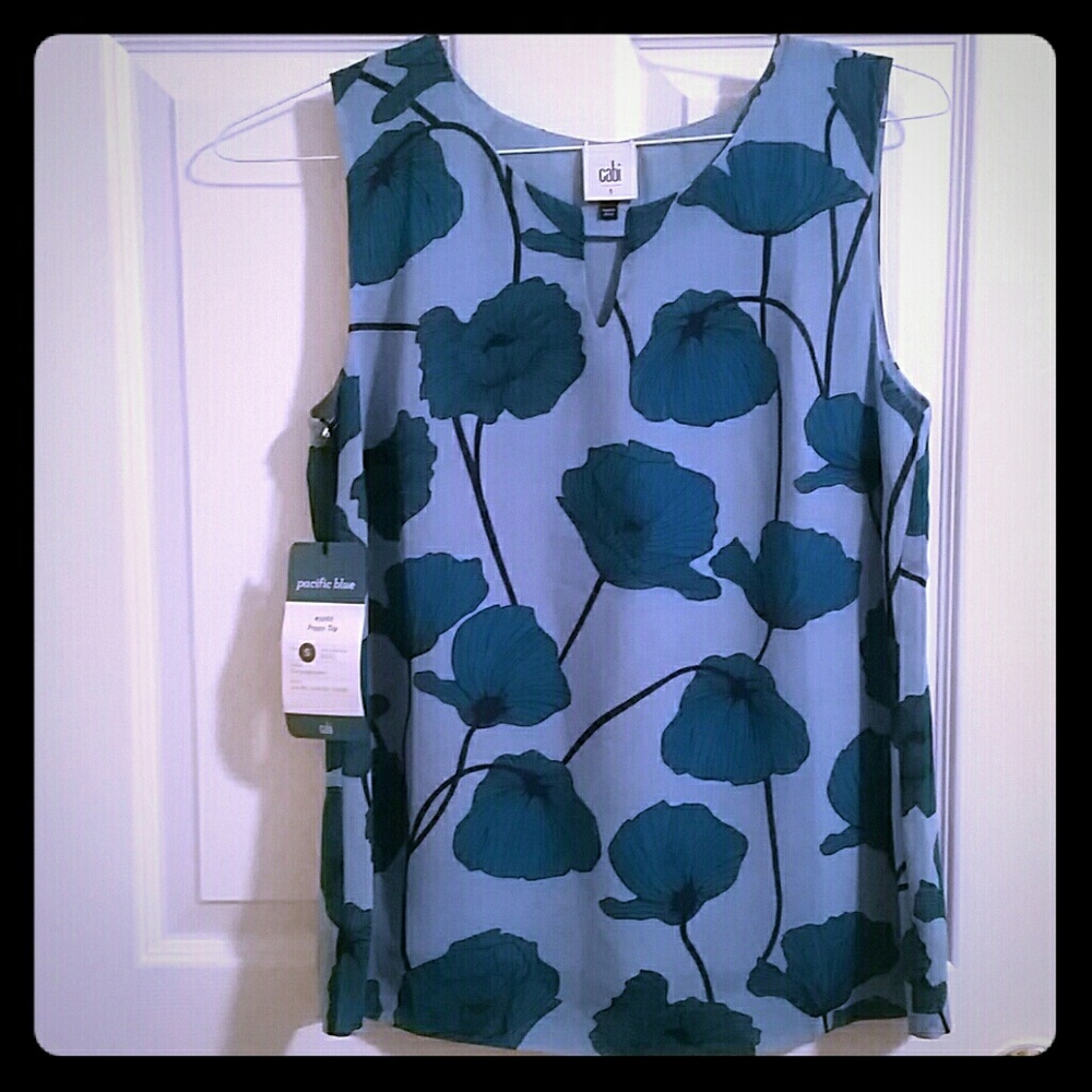 BNWT Size S CAbi Poppy Sleeveless Top