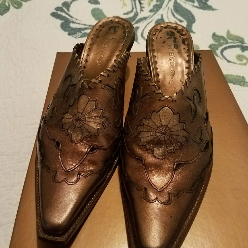 BCBG Mules
