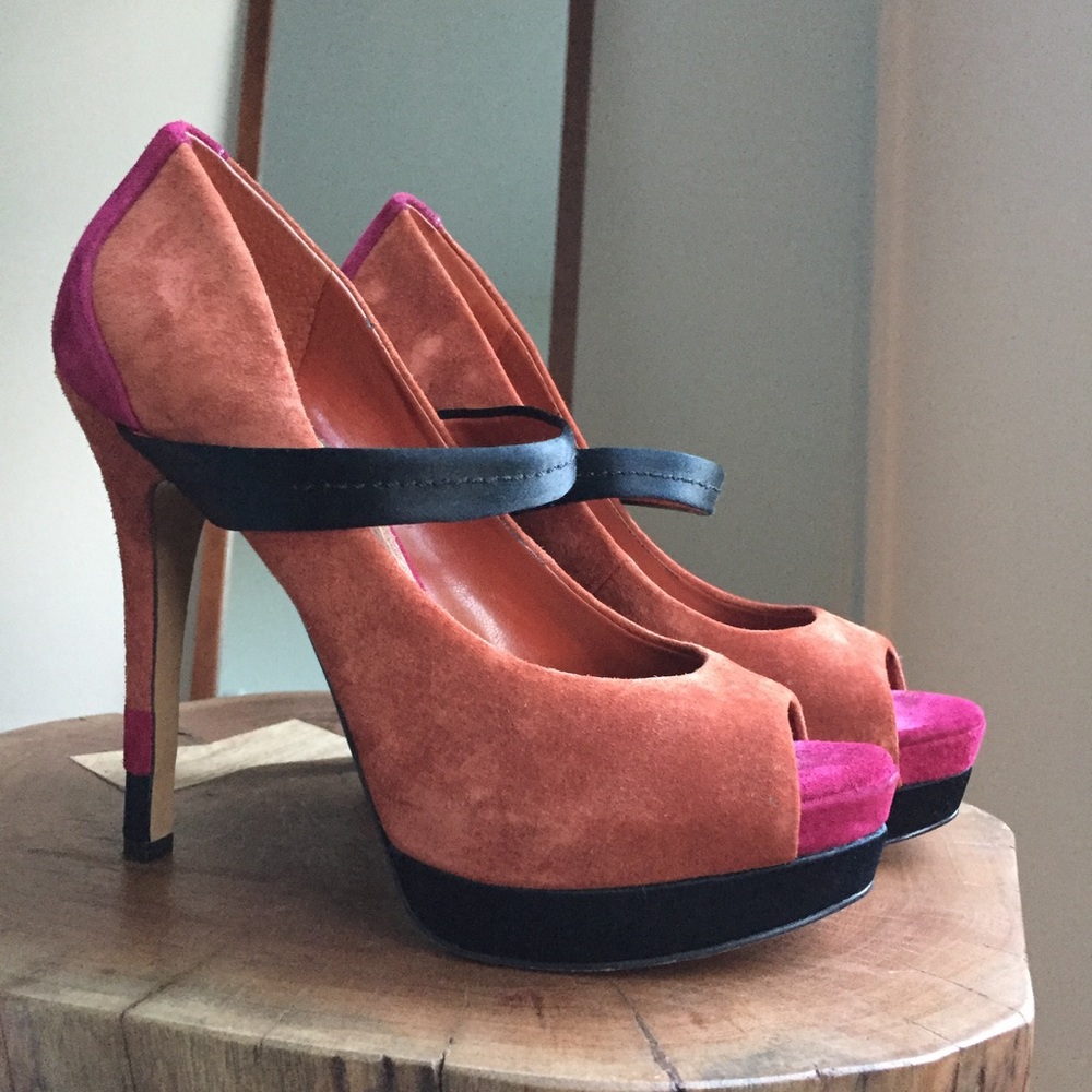 🍁 Unique Jessica Simpson Suede Pumps