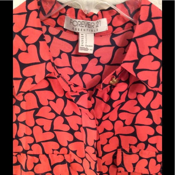 🧡STYLISH HEART BLOUSE. LONG SLEEVES. YOU ARE GOING TO LOVE. - Picture 7 of 8