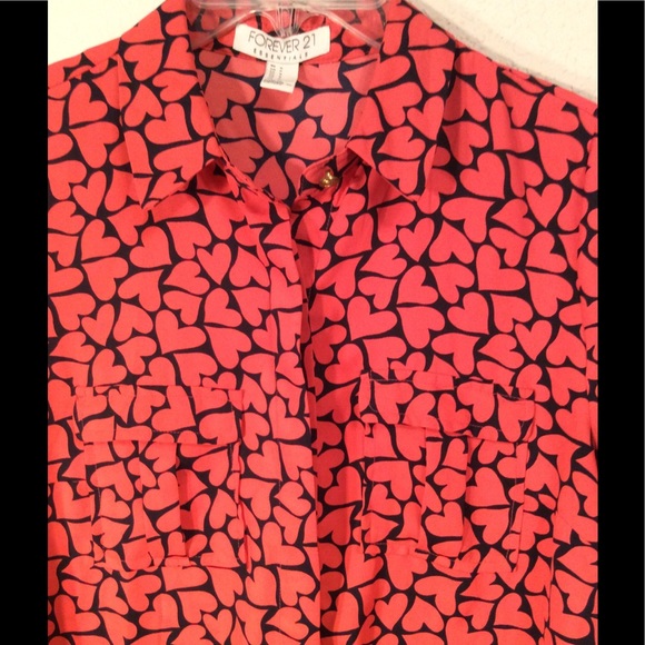 🧡STYLISH HEART BLOUSE. LONG SLEEVES. YOU ARE GOING TO LOVE. - Picture 6 of 8