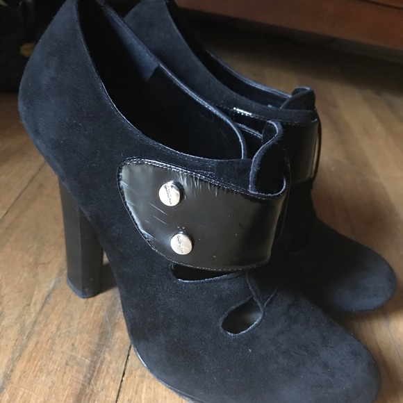 BCBG Suede Platform Pumps - Picture 2 of 6