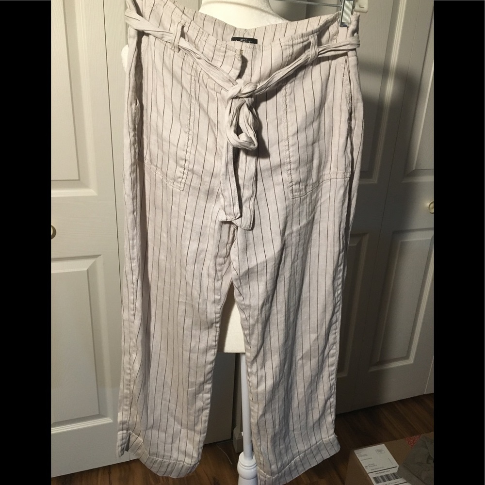 Pin Stripe Cropped Pants