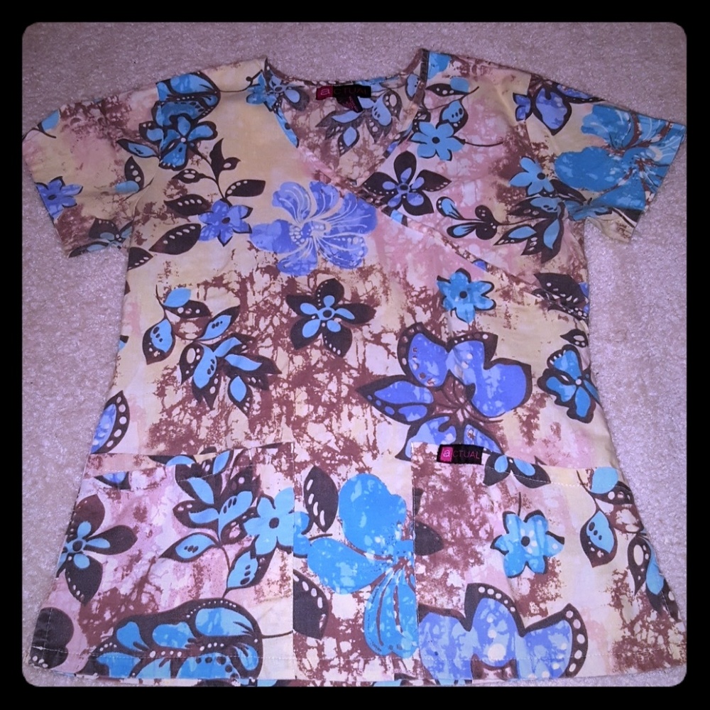 Actual Scrub top. XS