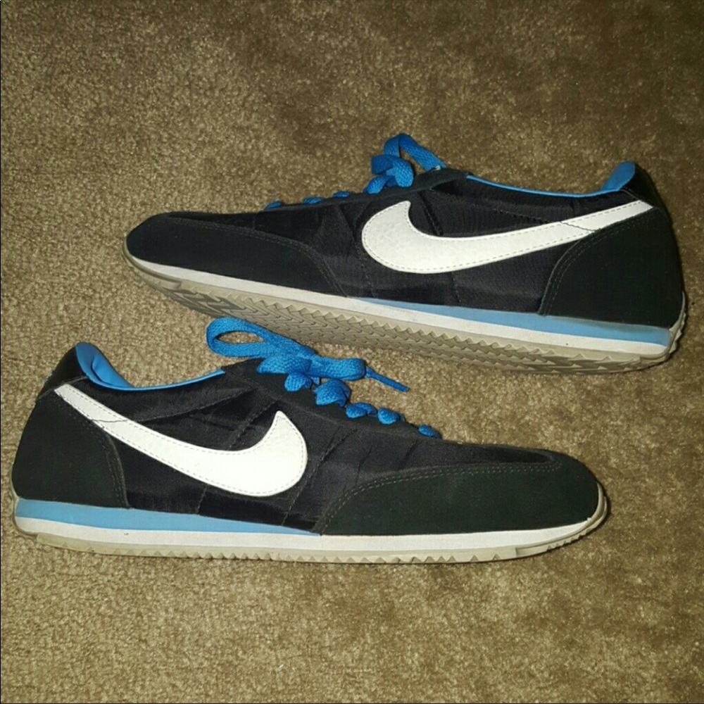 One side of a shoe.