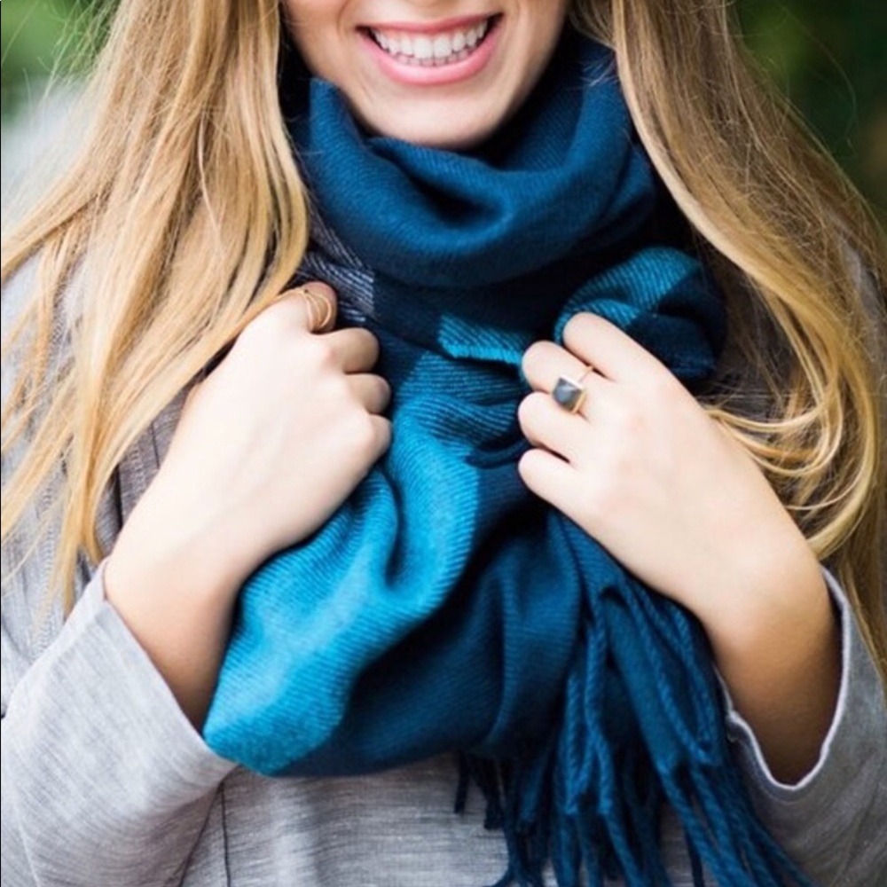Oversized scarf
