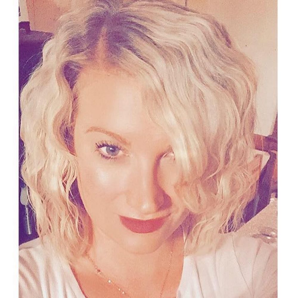 Meet your Posher, Abigail