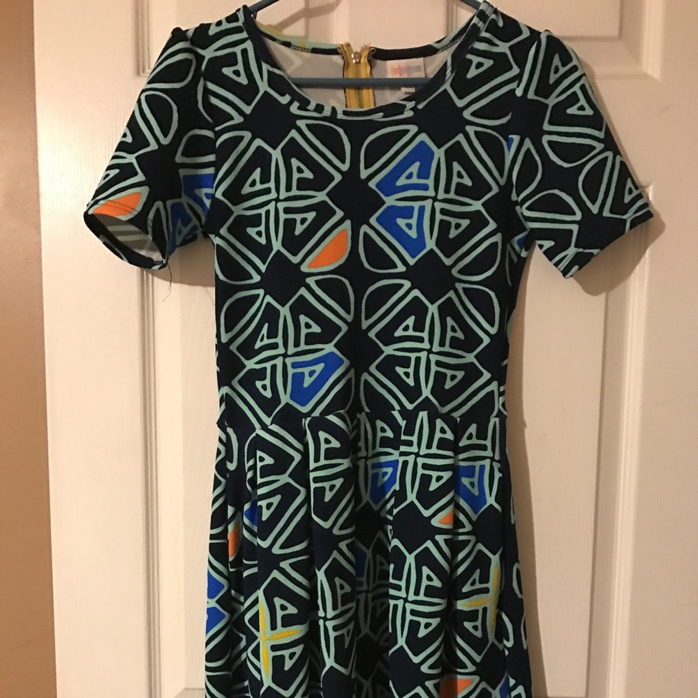 LuLaRoe Amelia Size XS