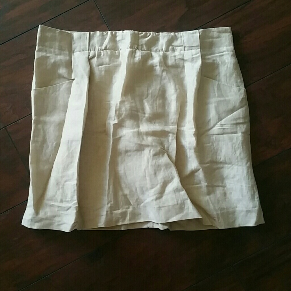 Cute canvas skirt with pockets