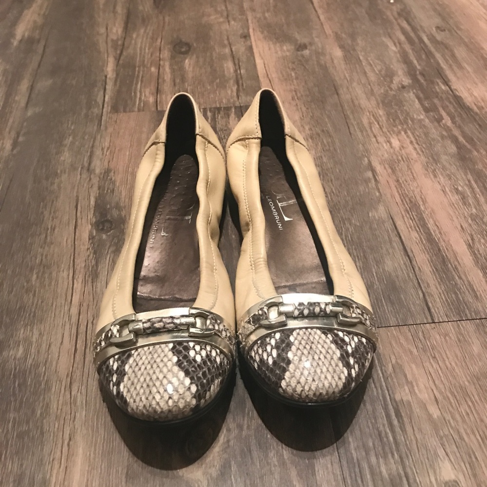 AGL Snakeskin nude flats