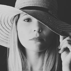 Meet your Posher, Jacqueline