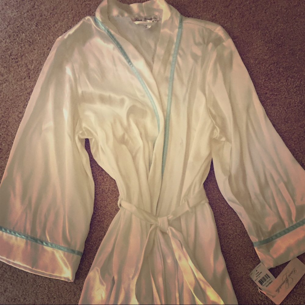 NWT Bridal Robe