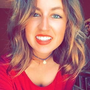 Meet your Posher, Valerie