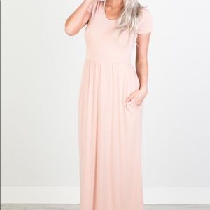 Short sleeved maxi dress