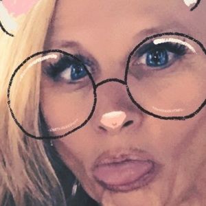 Meet your Posher, Jackie