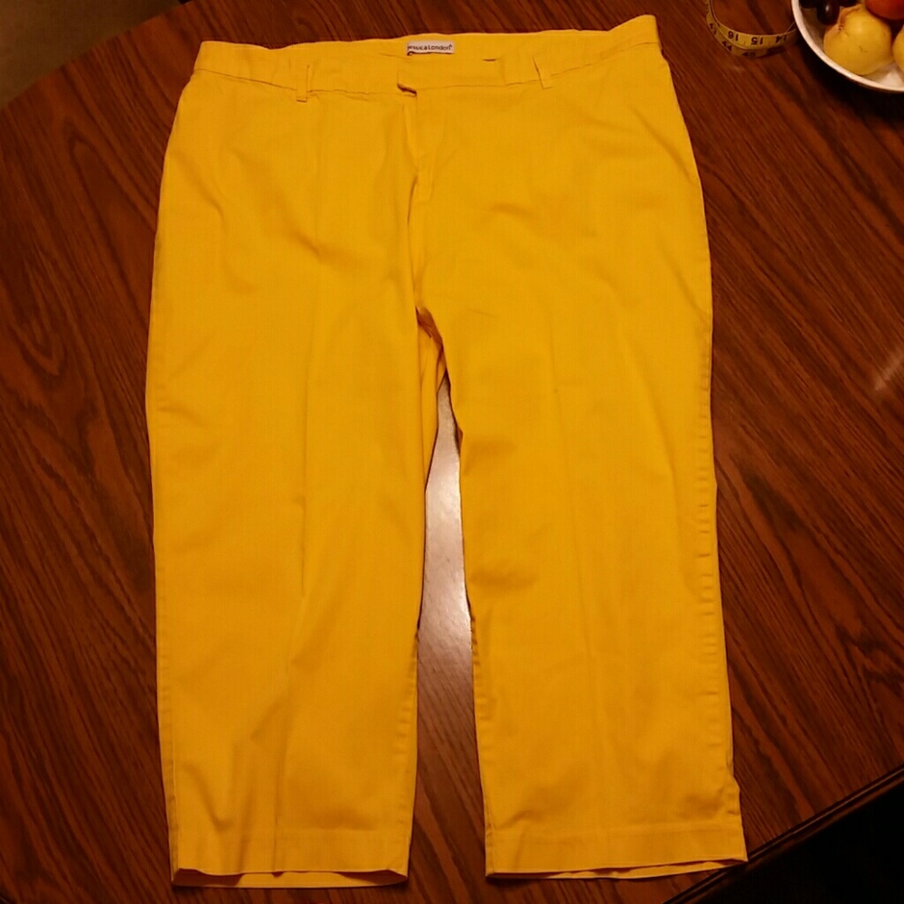 Capri Pants, Rich Yellow