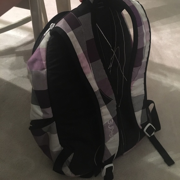 Dakine Backpack - Picture 2 of 3