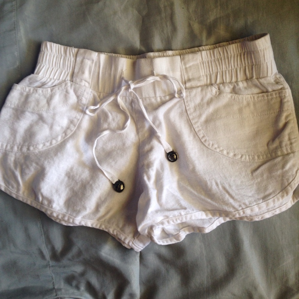 Lucy Love Linen Shorts