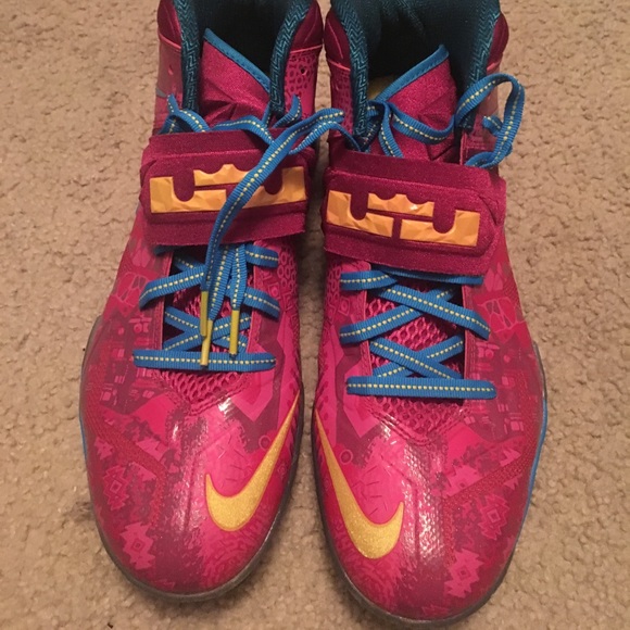 Lebron soldiers pink - Picture 2 of 4