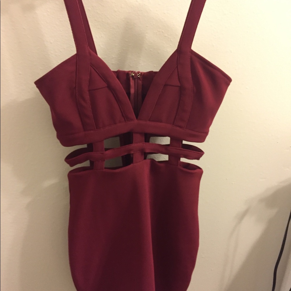 Burgundy bodycon dress