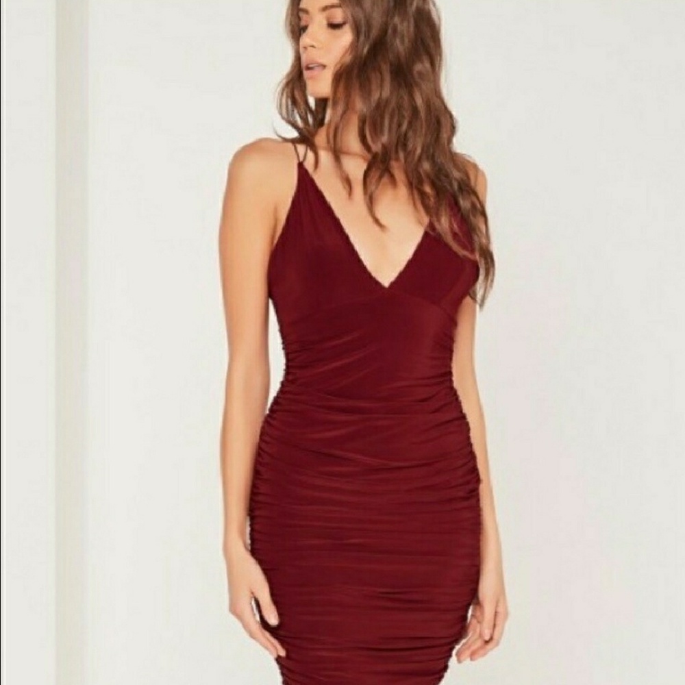 MISSGUIDED RUCHED RED DRESS NWT