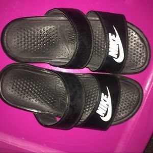 Nike Benassi Duo Slides