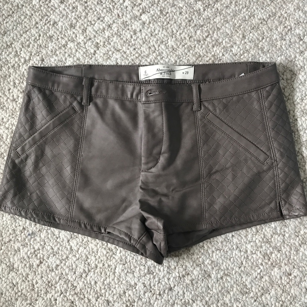 Faux leather brown shorts 28