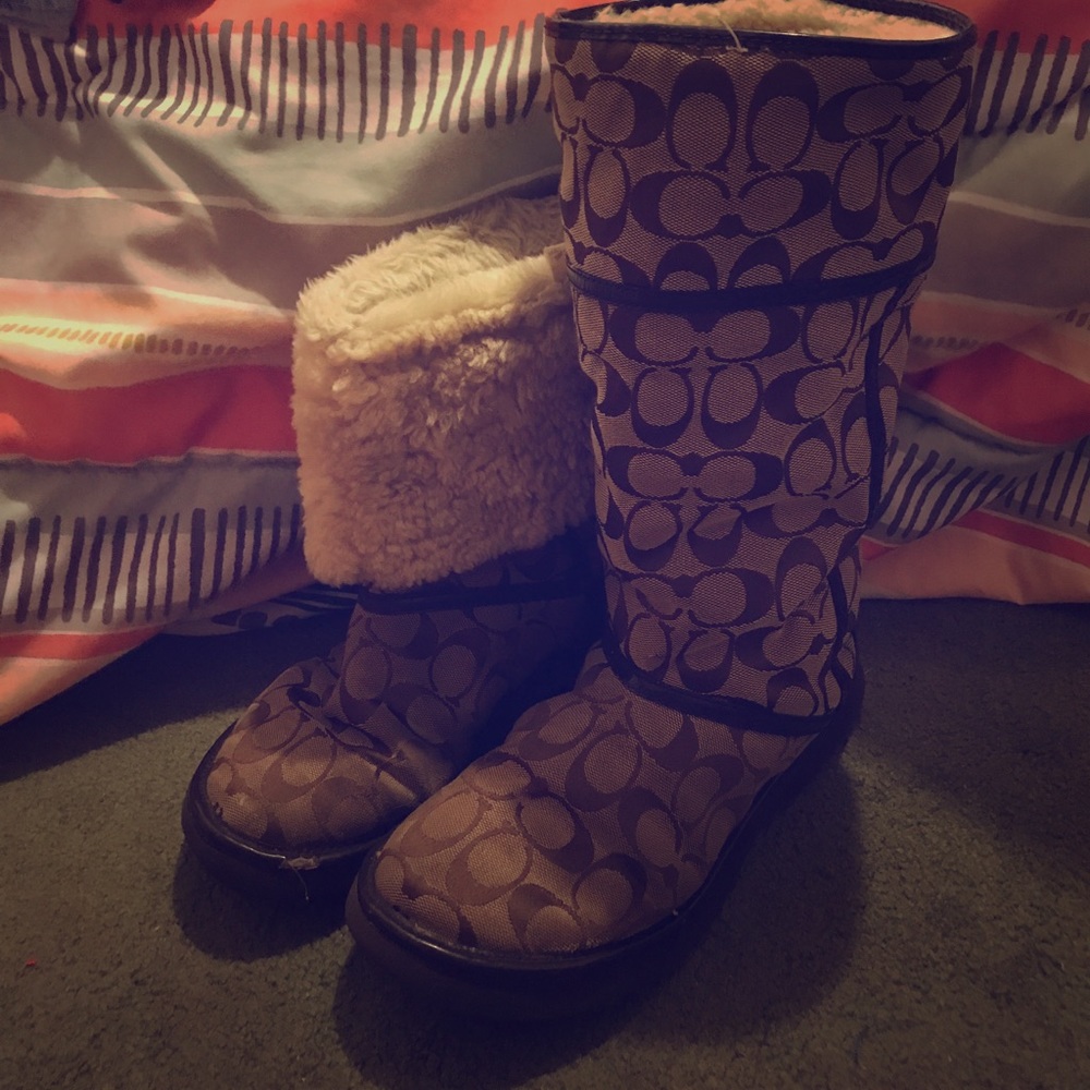 Authentic coach boots