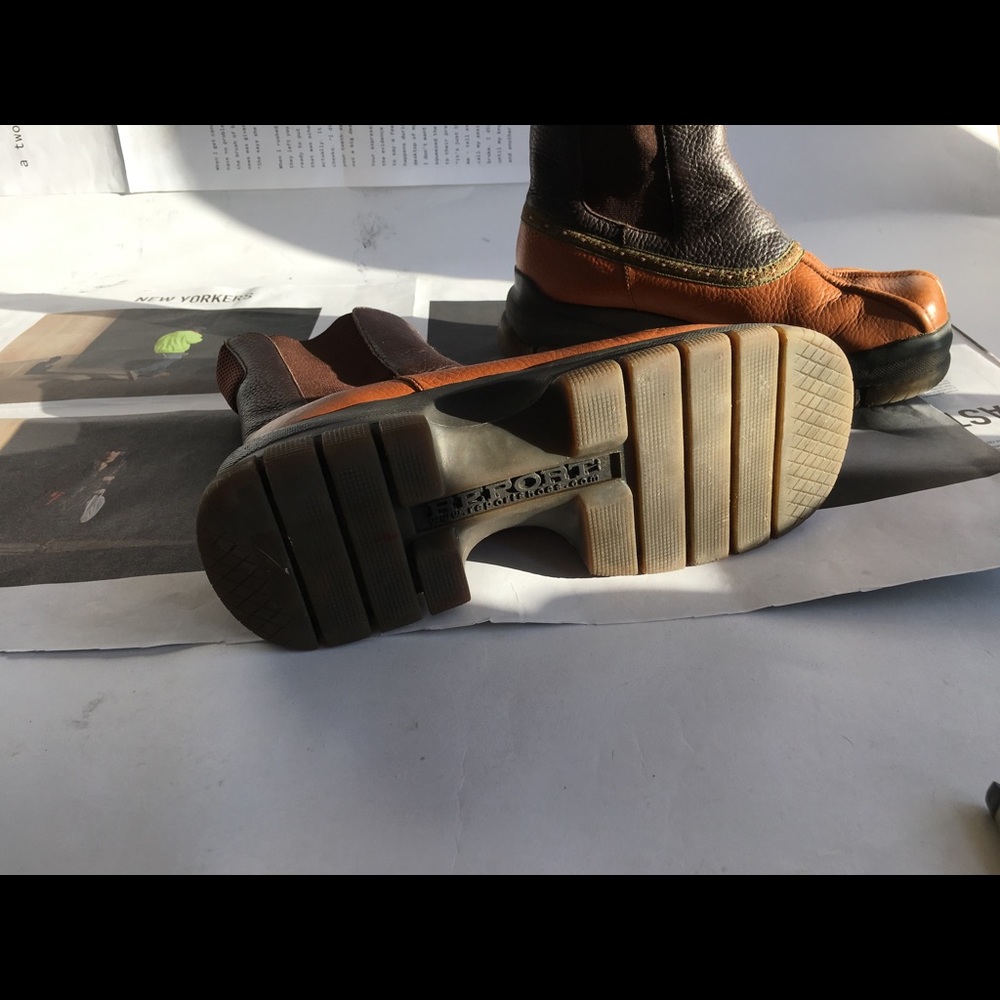 Boots - Picture 4 of 6