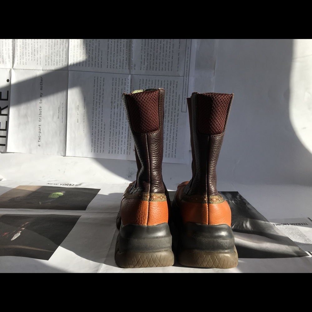 Boots - Picture 5 of 6
