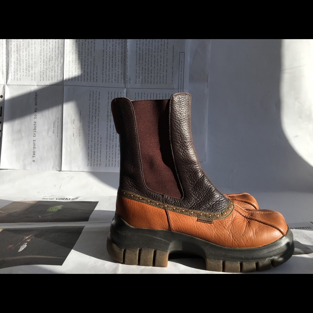 Boots - Picture 6 of 6