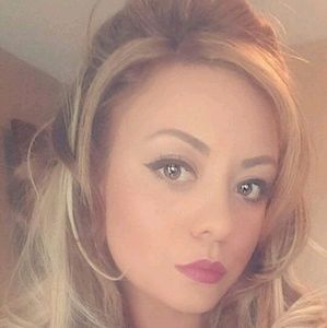 Meet your Posher, Angeline