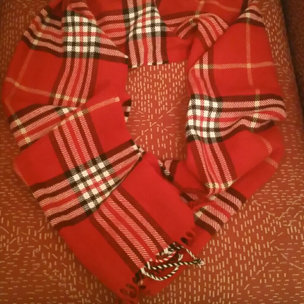 JOHN ASHFORD SCARF