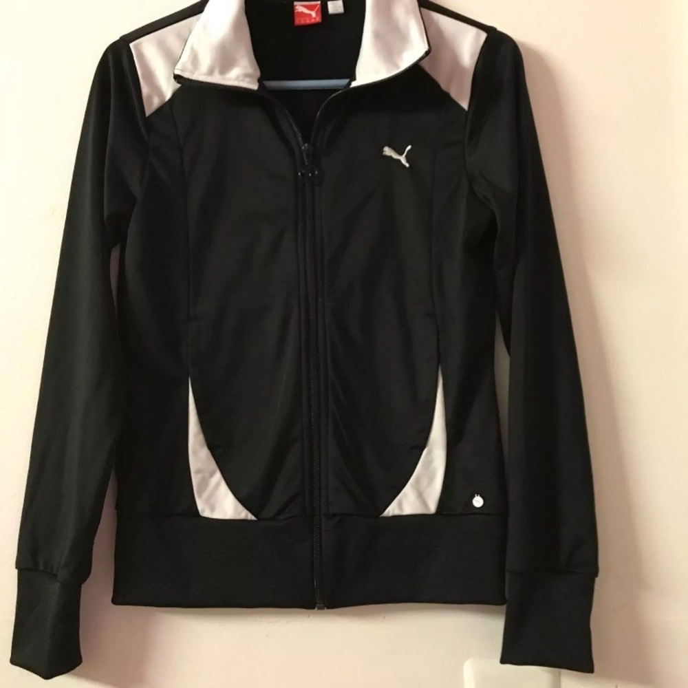 Puma zip up SOLD!