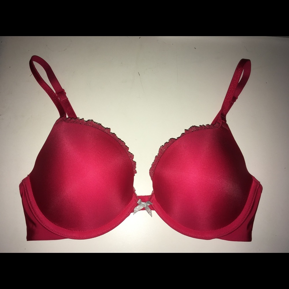 Victoria's Secret t-shirt push-up bra