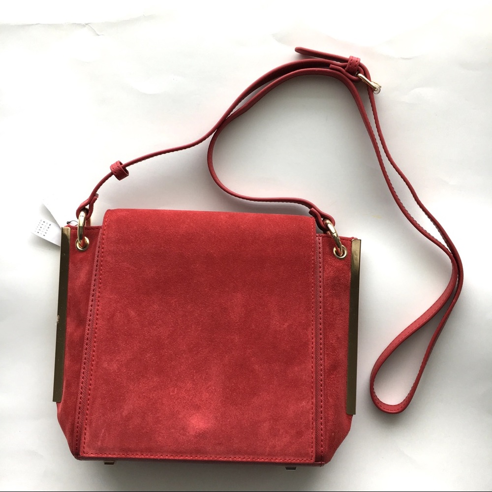 Red suede crossbody bag - Picture 2 of 5